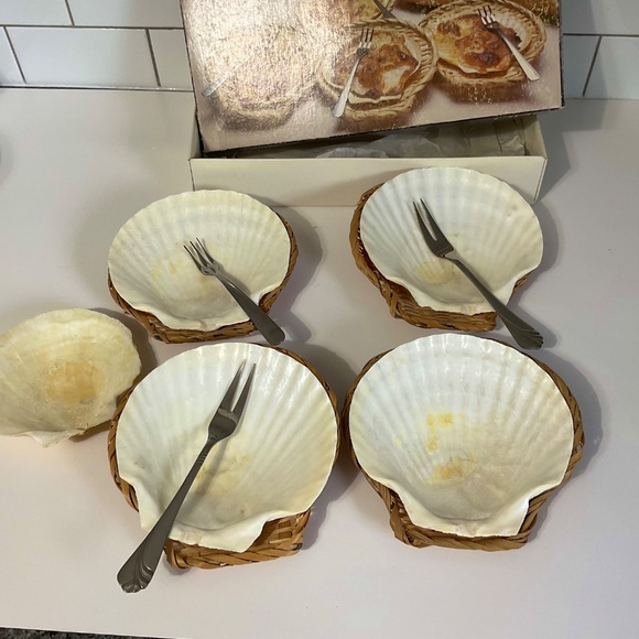 VTG Seafood for 4 shells scallop set rattan coasters forks for 4 - Picture 4 of 8